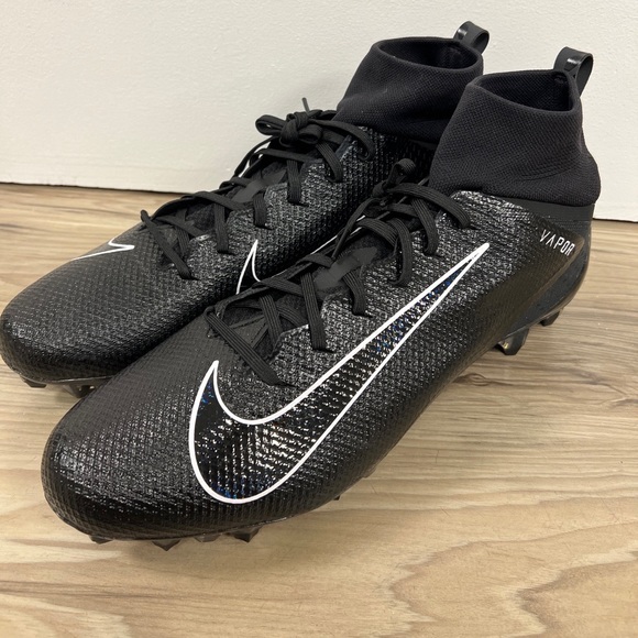 Nike Vapor Untouchable Pro 3 Black White Football Cleats Mens Size 16 917165-010